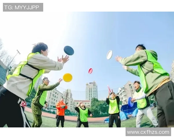 南京飞盘队的默契配合与战术探讨聚焦飞盘运动的团队协作与竞技精神 南京飞盘队的默契配合与战术探讨聚焦飞盘运动的团队协作与竞技精神