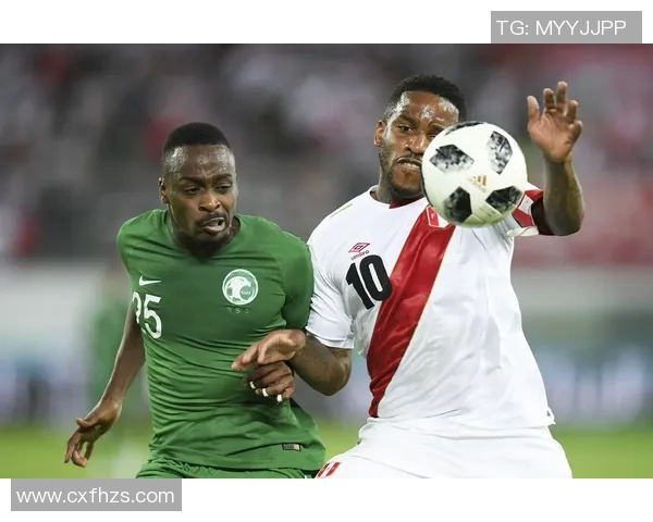 意大利与秘鲁国际友谊赛精彩对决展现足球魅力与团队精神