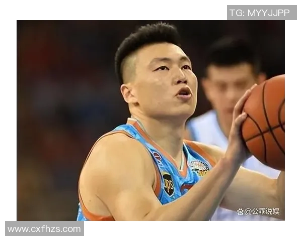 李根：从篮球场上的拼搏者到生活中的坚韧者的成长故事