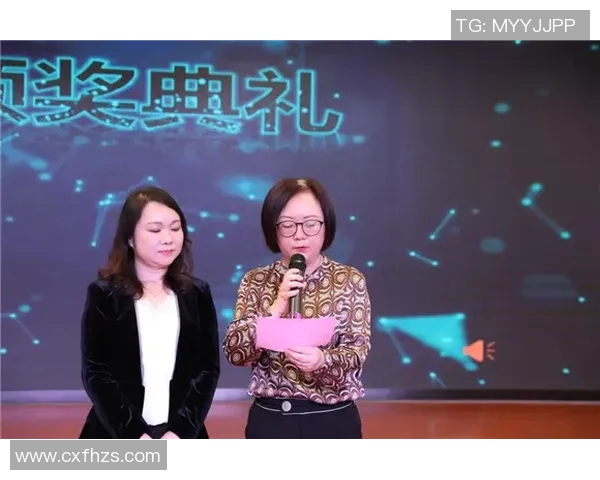 飞盘与梦想交织的旅程：杨静的深度对话与人生启示