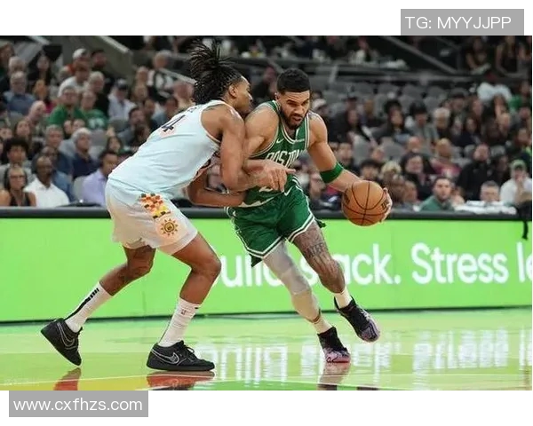 马刺与凯尔特人对决前瞻分析球队状态与战术布局全面解读